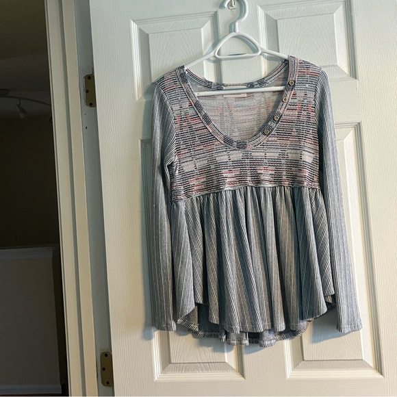 Sugarfox Long-sleeve Scoop Neck Top - Picture 1 of 5